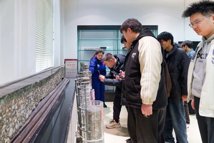 fdcac436-7c1e-443a-a542-dec370a8cb38