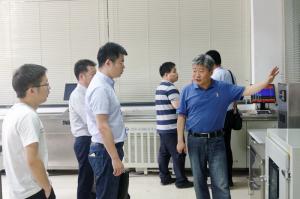 葛洲壩武漢道路材料有限公司副總經(jīng)理崔培強一行蒞臨高遠考察交流